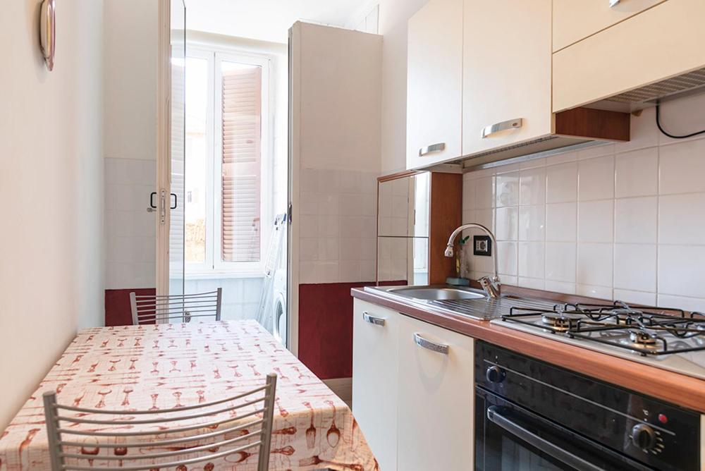 Tiberina Apartments - Rome Trastevere Екстериор снимка